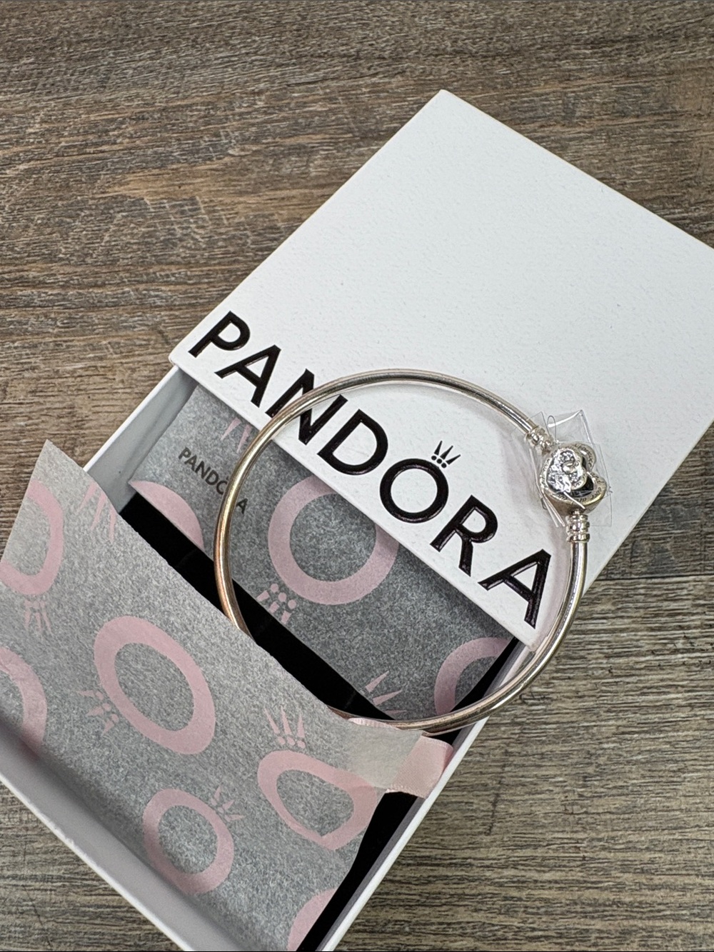 Pandora Moments Entwined Infinite Hearts Clasp Bangle Bracelet Sterling Silver